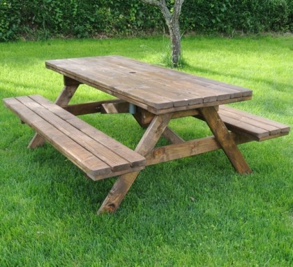 TAVOLI IN LEGNO PER GIARDINO CON PANCHE6